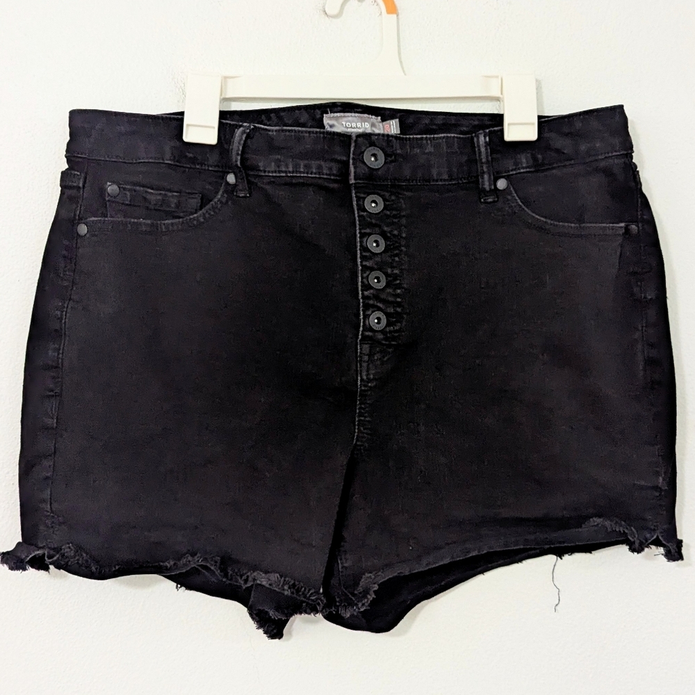 Torrid High Waisted Button Fly Denim Shorts Raw Hem Stretch Black 20